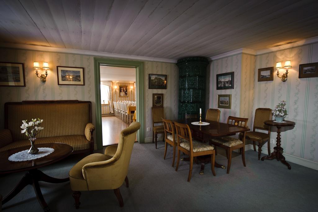 Hotel Tanum Gestgifveri Tanumshede Εξωτερικό φωτογραφία