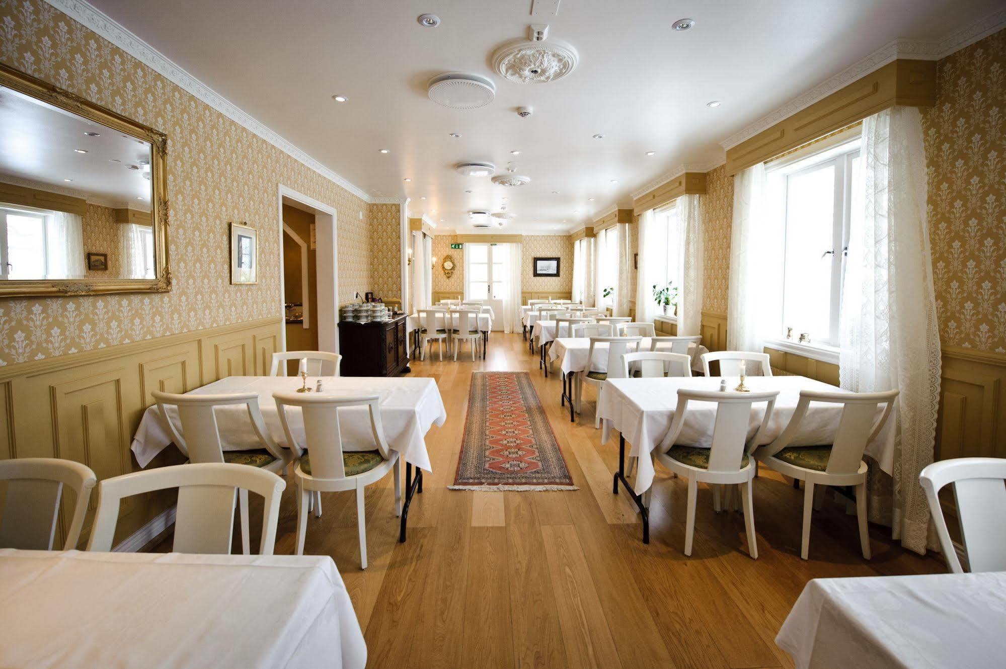 Hotel Tanum Gestgifveri Tanumshede Εξωτερικό φωτογραφία