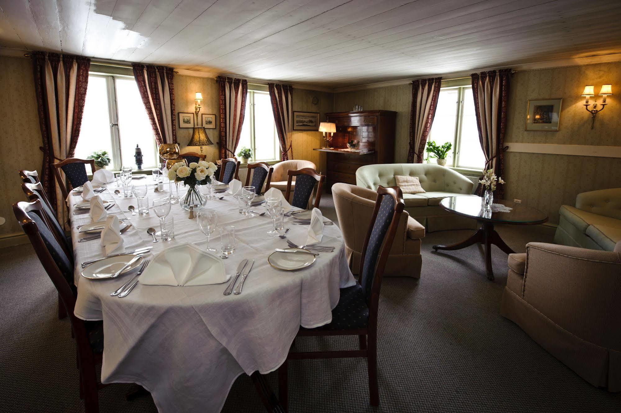 Hotel Tanum Gestgifveri Tanumshede Εξωτερικό φωτογραφία